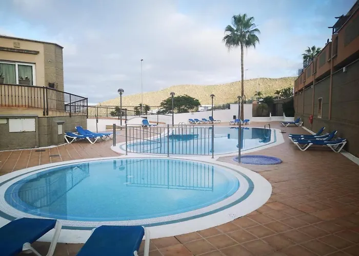 2-bed Amazing Ocean View Апартаменти